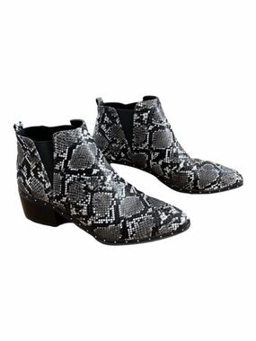 BAR lll faux snake skin booties, black & white, size 7.5, in very good condition